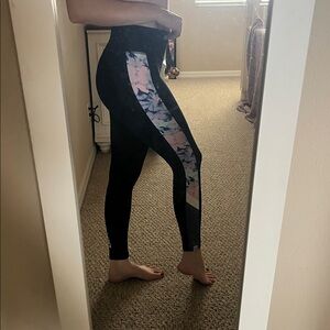 Great condition victoria’s secret pink leggings